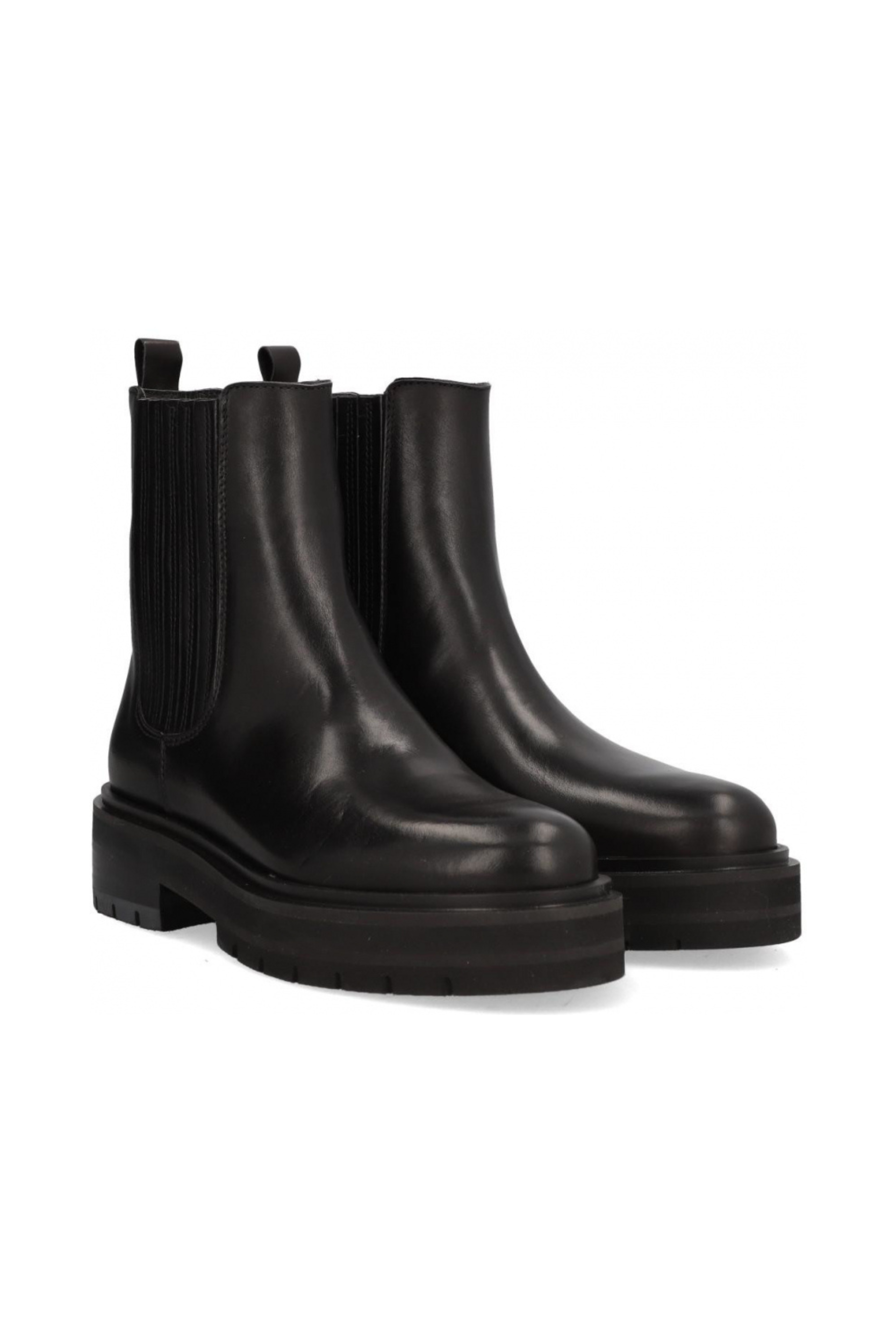 5318 Flat Back Boots